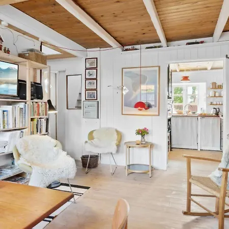 Wenche - 1-5km From The Sea In Nw Jutland By Interhome